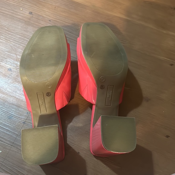 Hot Pink Heeled Slides - Picture 3 of 3